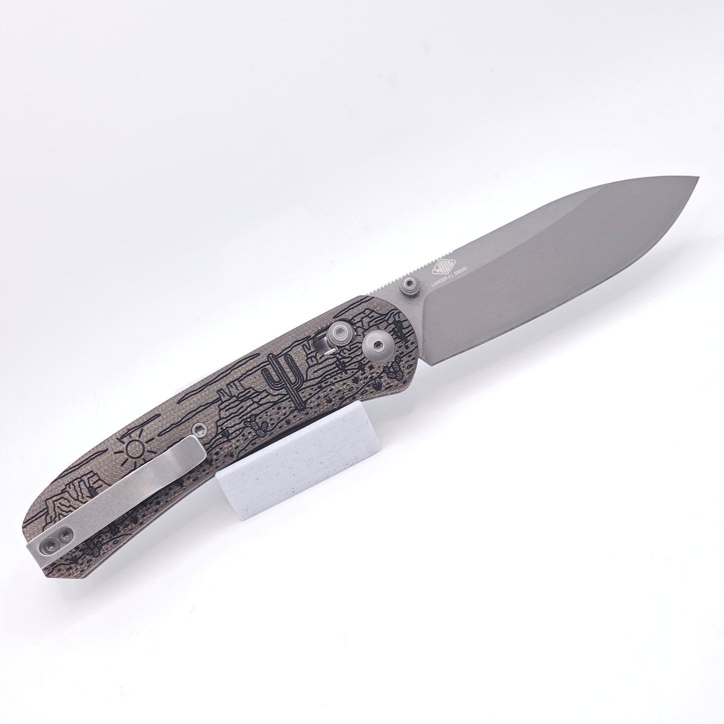 Knafs Lander 2 Pocket Knife - Moondust Micarta - Desert Horizon Lasering