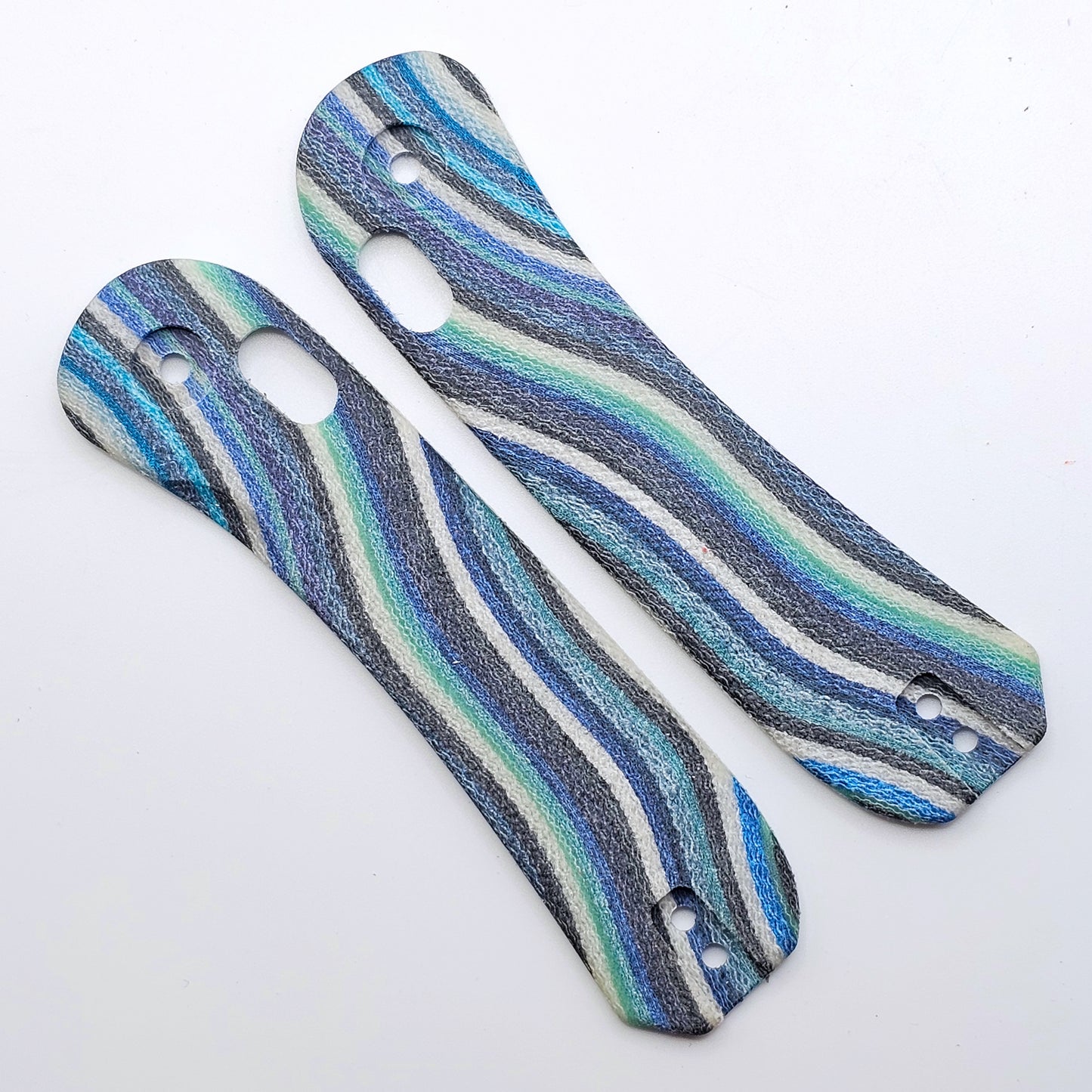 Lander 3 G-Carta Scales – From the Workbench Collection – Blue Mexican Blanket Ripplecut G-carta – One of One