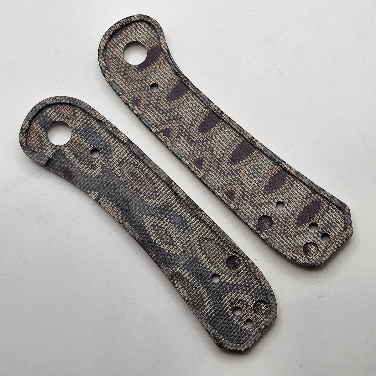 Knafs Lander 1 Scales – Contoured Python Canvas – Mismatched Pattern (One of One)