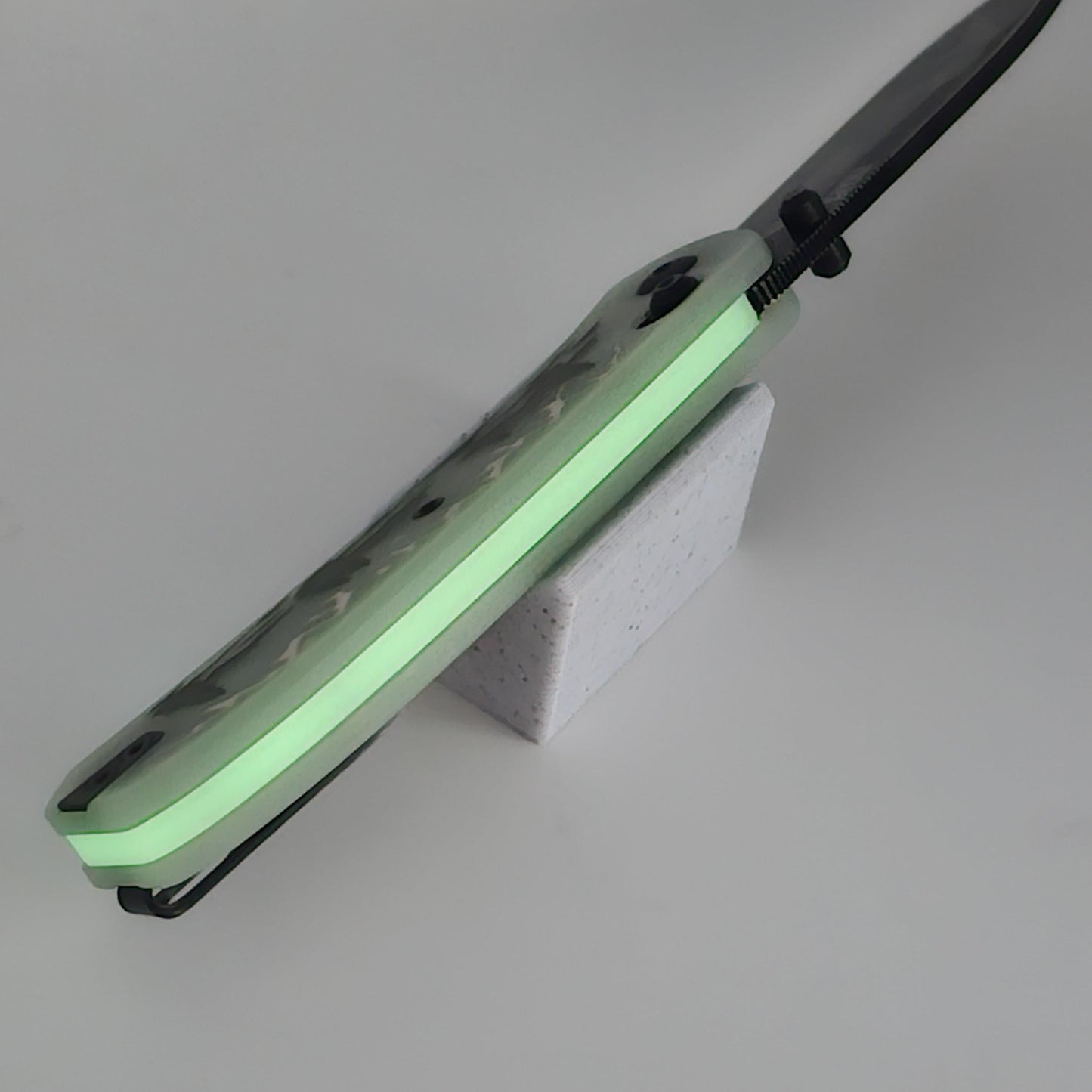 Knafs Lander 2 Backspacer – Glow-in-the-Dark or Stealth Black